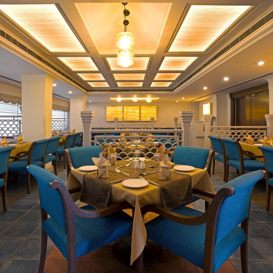 Hotel Crystal Palace Meerut Eksteriør billede