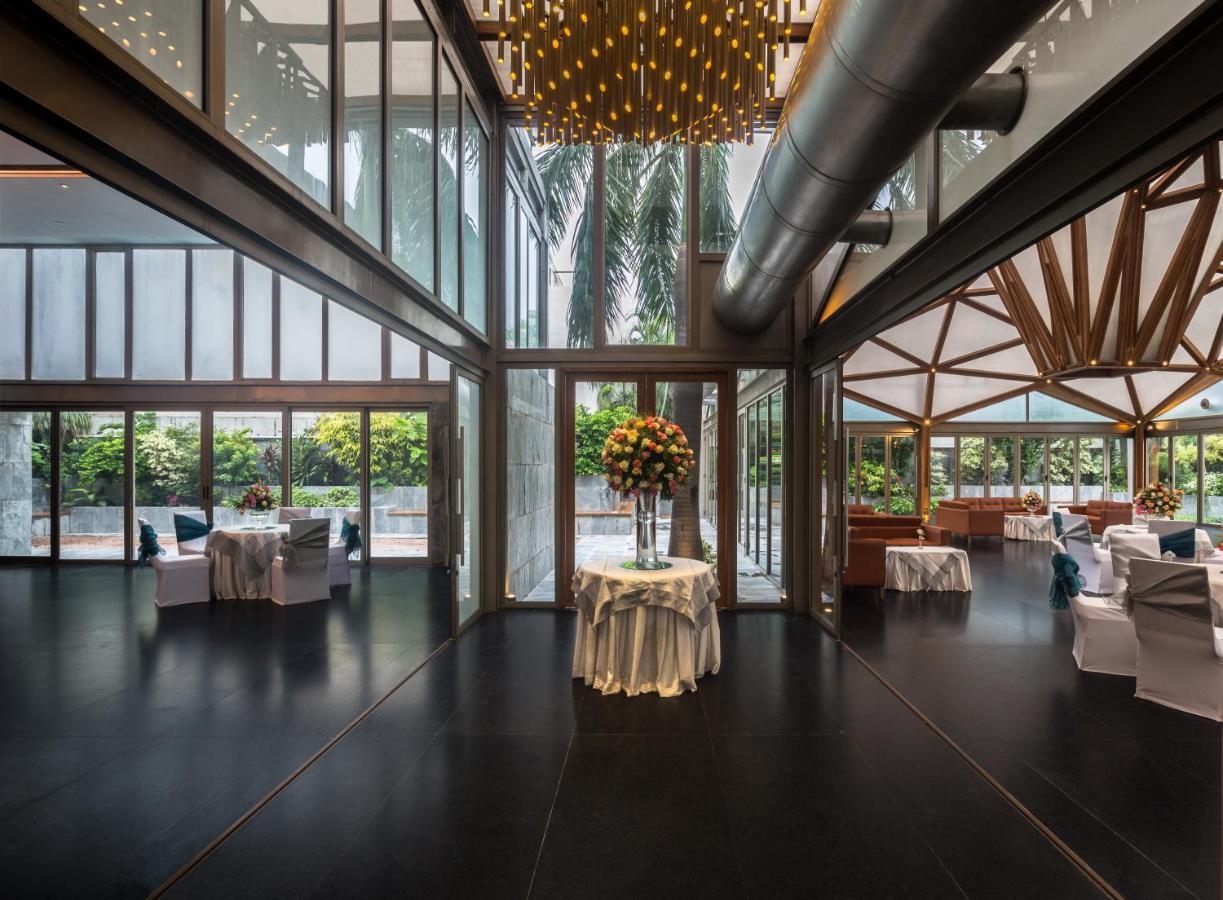 Hotel Crystal Palace Meerut Eksteriør billede