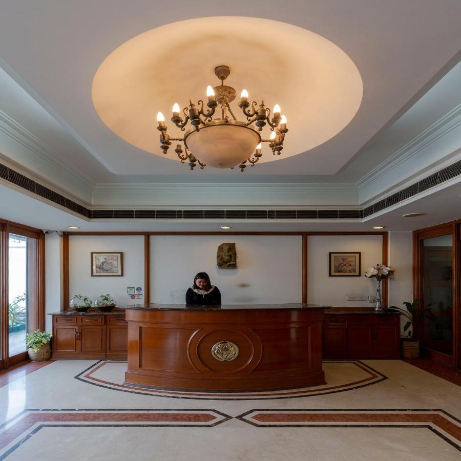 Hotel Crystal Palace Meerut Eksteriør billede