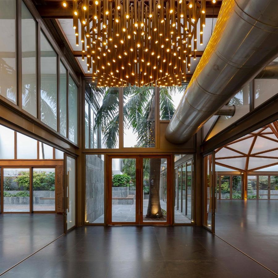 Hotel Crystal Palace Meerut Eksteriør billede
