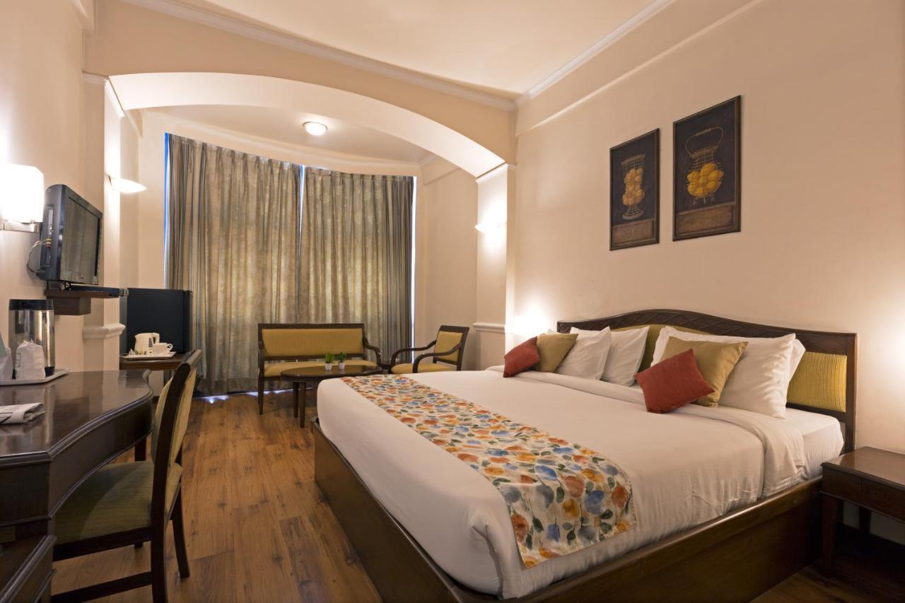 Hotel Crystal Palace Meerut Eksteriør billede