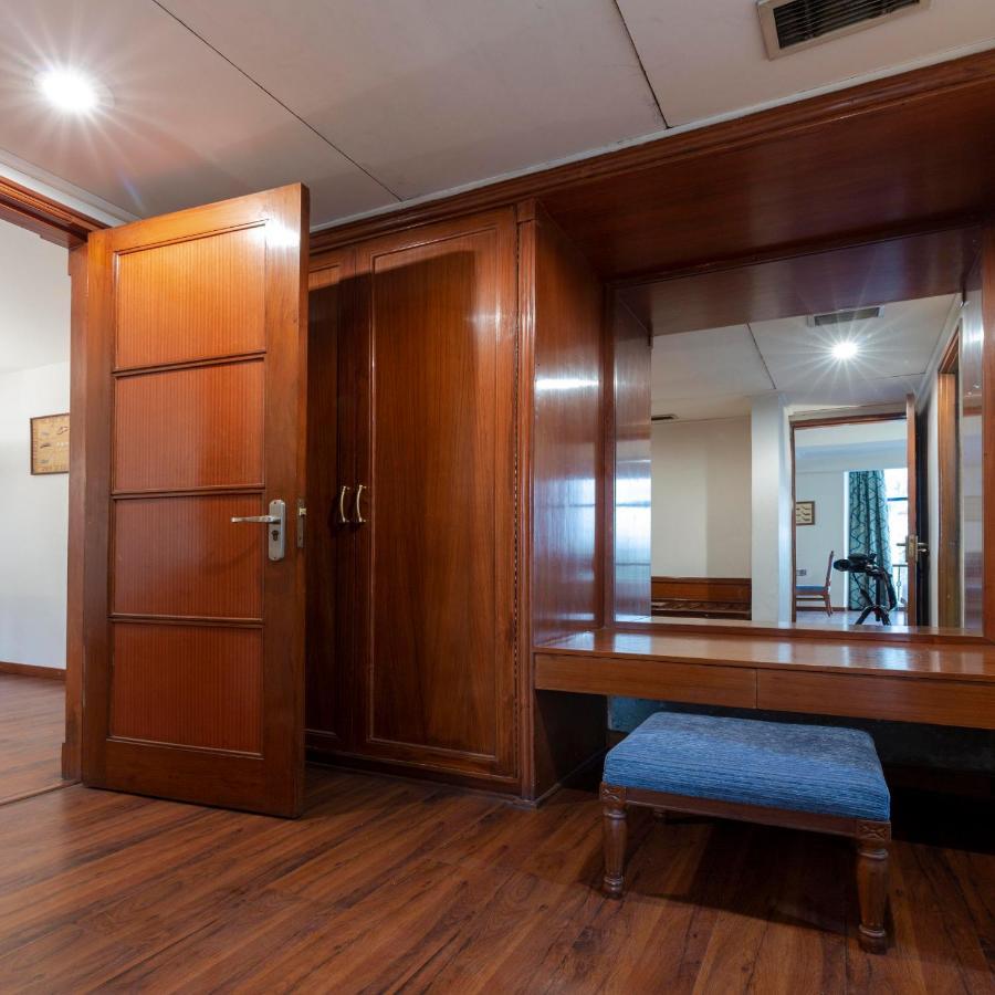Hotel Crystal Palace Meerut Eksteriør billede