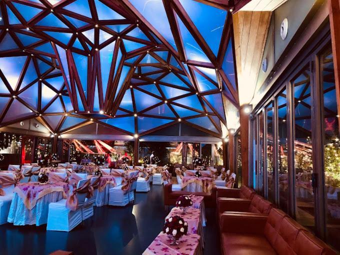 Hotel Crystal Palace Meerut Eksteriør billede