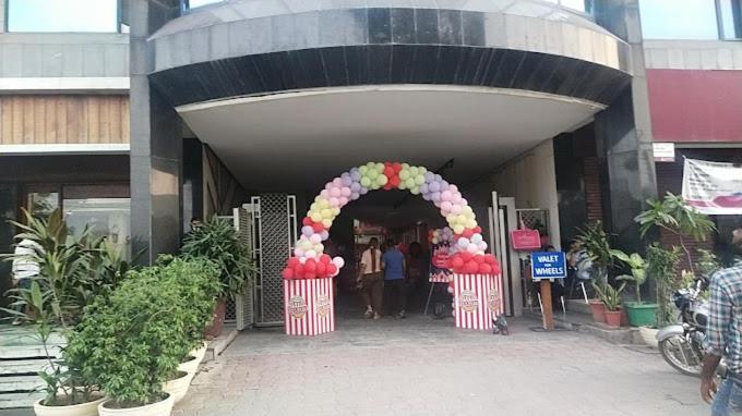 Hotel Crystal Palace Meerut Eksteriør billede